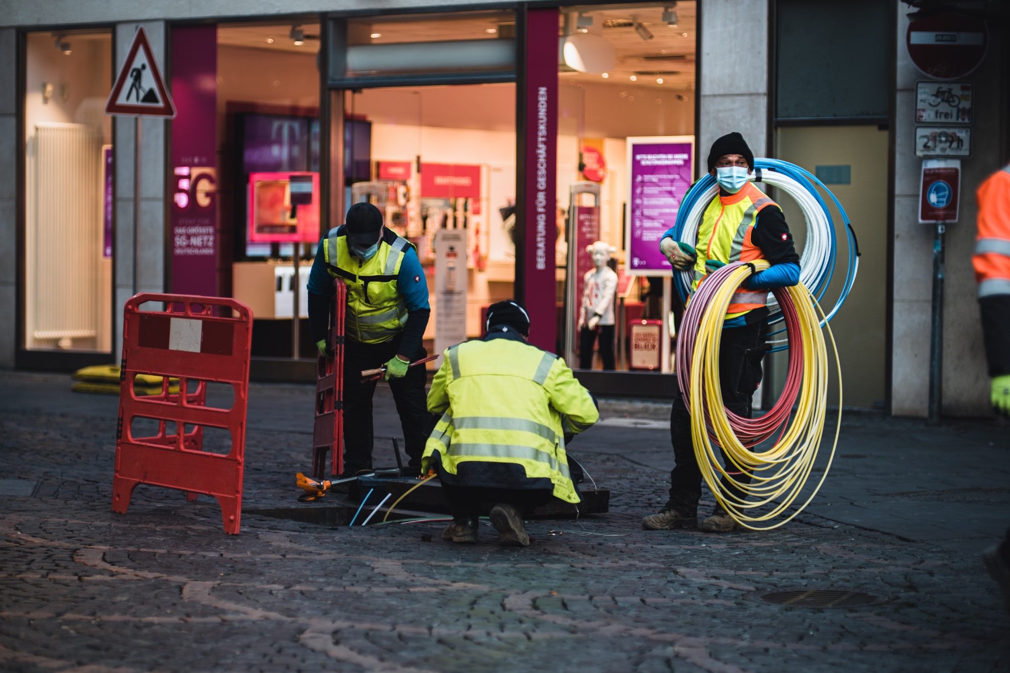 Comparison of BT Leased Lines vs BT Broadband